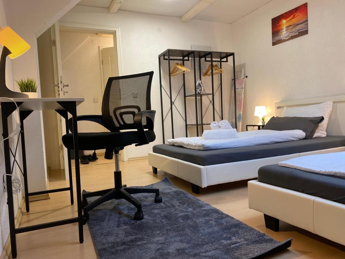 Deluxe Business Suite Mit Netflix Premium & Parkplatz, Zentral Zu Audi & Schwarz Gruppe With 2 Bedrooms Bad Friedrichshall Exteriör bild
