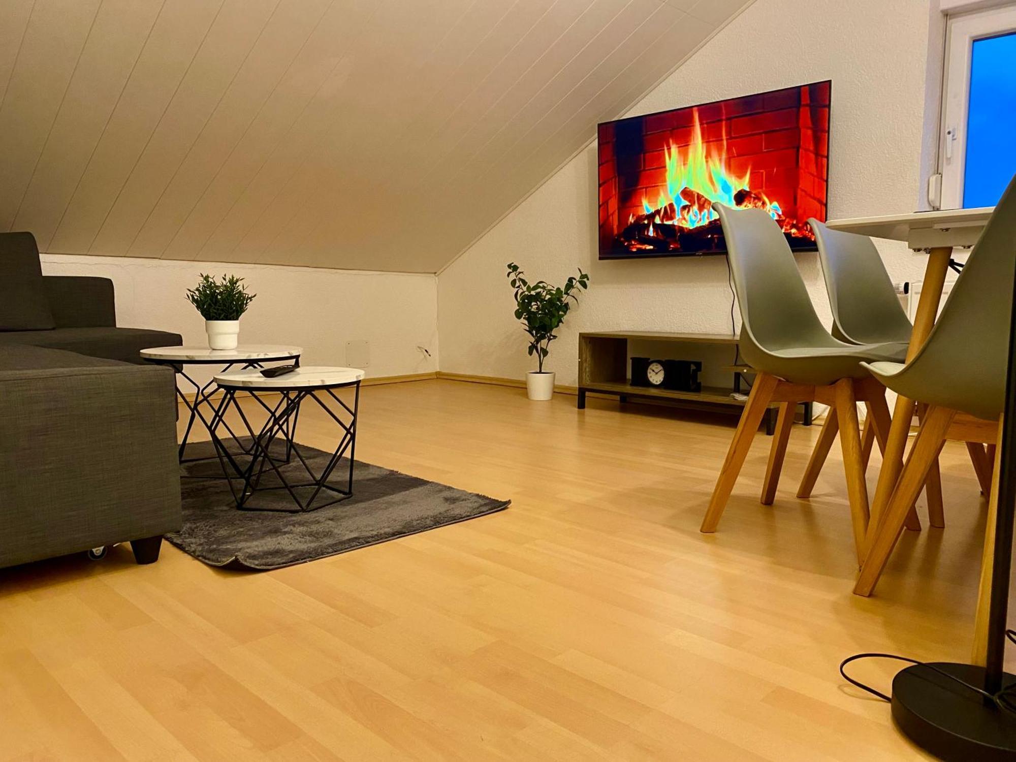 Deluxe Business Suite Mit Netflix Premium & Parkplatz, Zentral Zu Audi & Schwarz Gruppe With 2 Bedrooms Bad Friedrichshall Exteriör bild